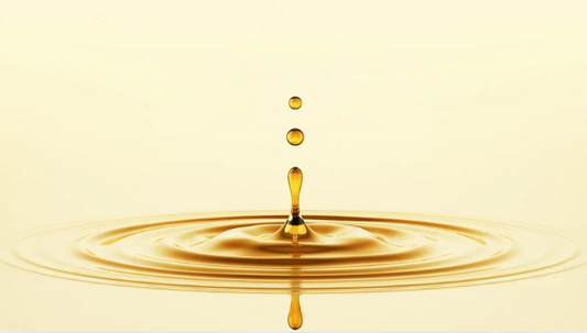 How Facial Oil for Wrinkles Helps Reduce Fine Lines Naturally