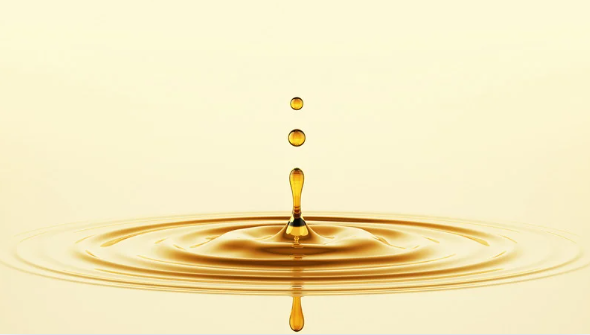 How Facial Oil for Wrinkles Helps Reduce Fine Lines Naturally